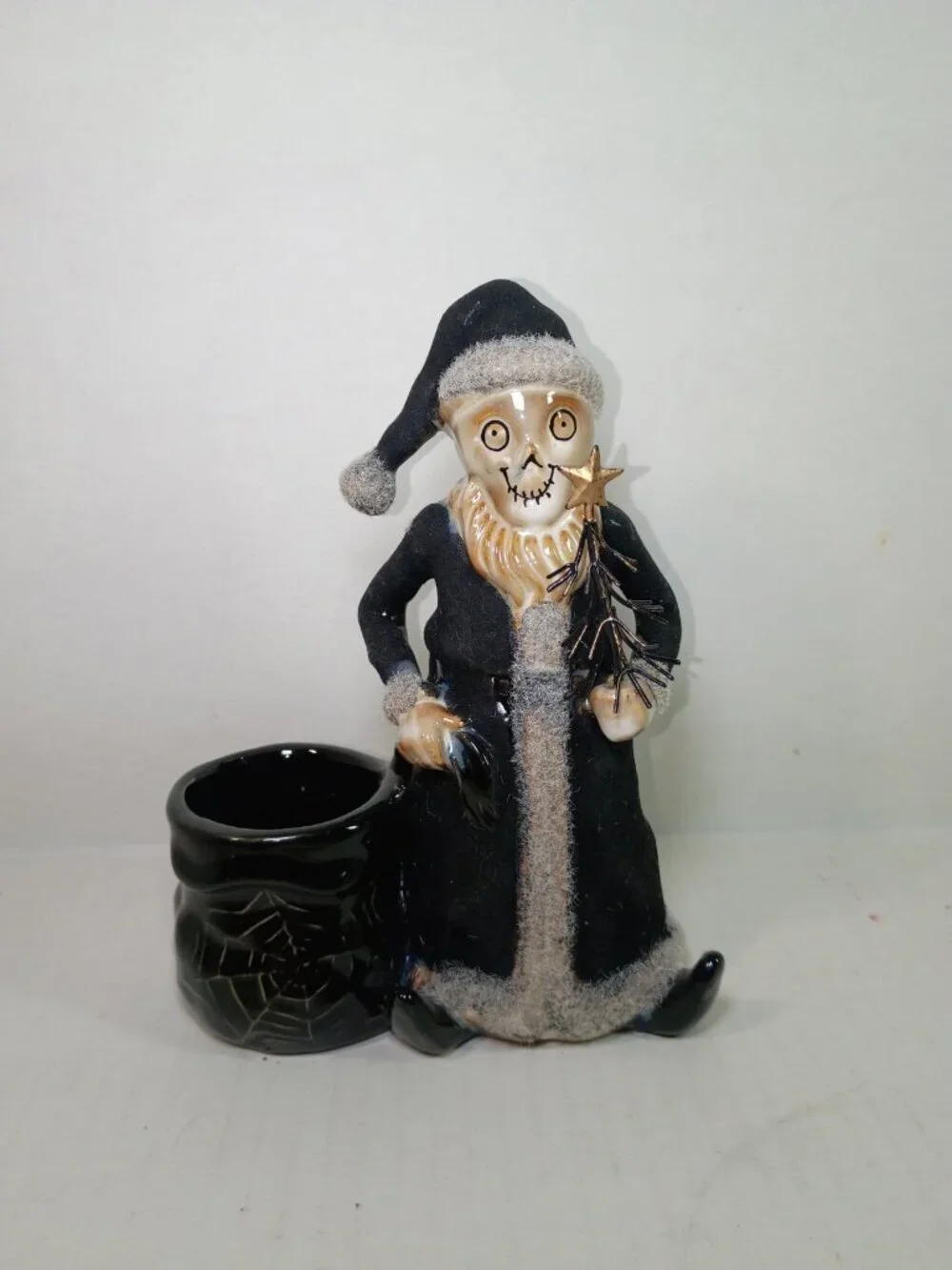 Yankee Candle Boney Bunch 2010 Boney Santa Claus Figurine Holder Halloween